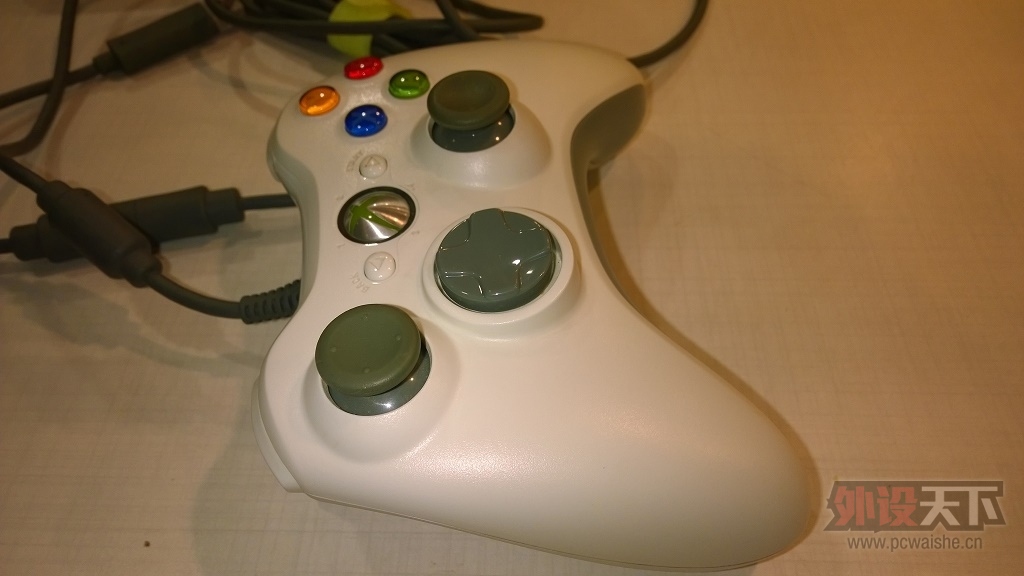 �����ݡ�΢��XBOX360ԭװ�����ֱ���PC�汾�����½�л�