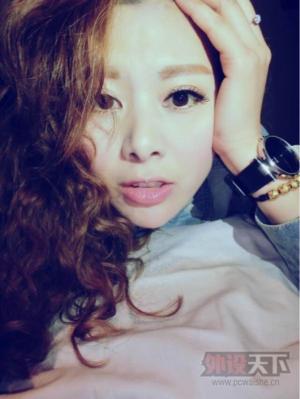 ���˸�ͷ��