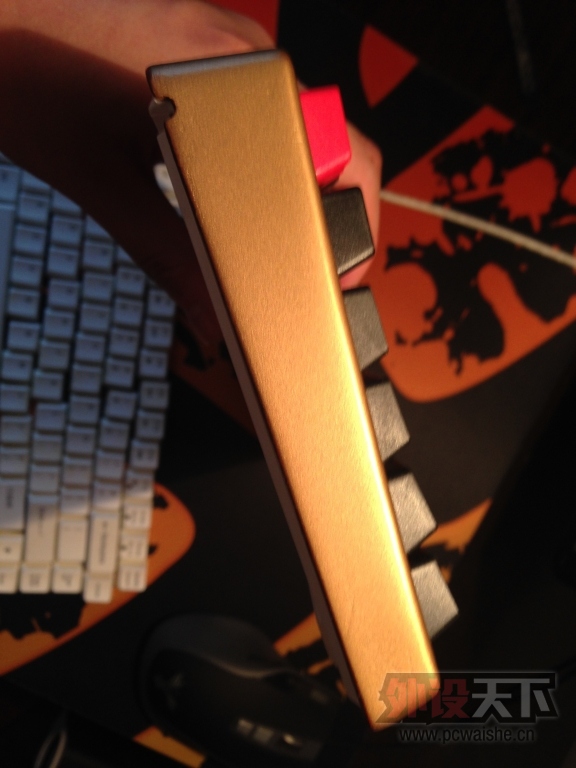 QQͼƬ20140924064203.jpg