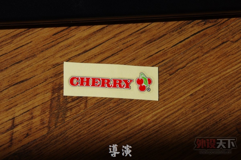 ���ɶ�������9.5��Cherry1865��ɫ��ñ�������һ�ѣ�850Ԫ������ͬ���潻