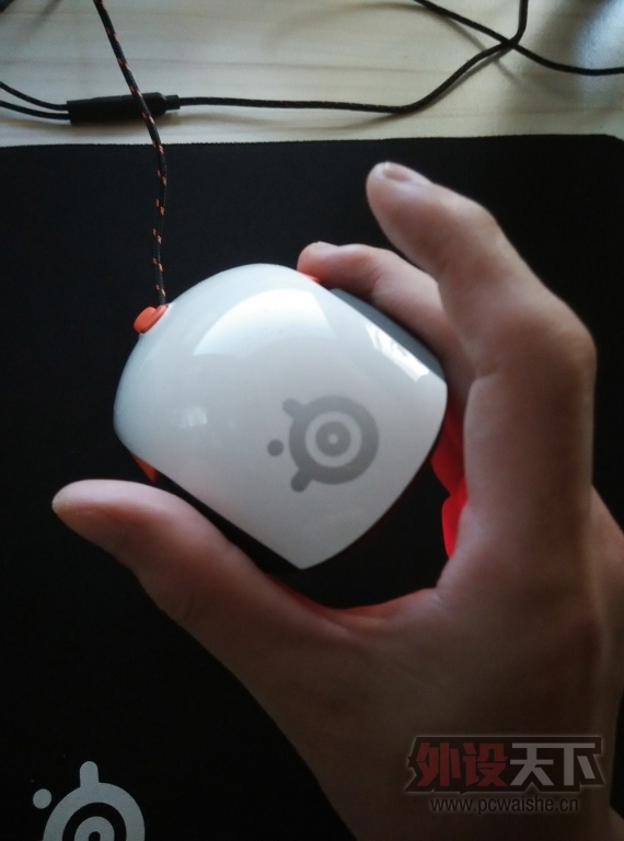 ���ۡ��������ݡ�steelseries KANA V2 �� 9.5��
