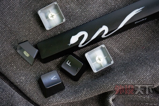 Ducky 9087s Shine3 RGBRGB