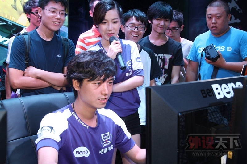 һ���콢��ճ���-BENQ��������.���ֻ�ɽ�����