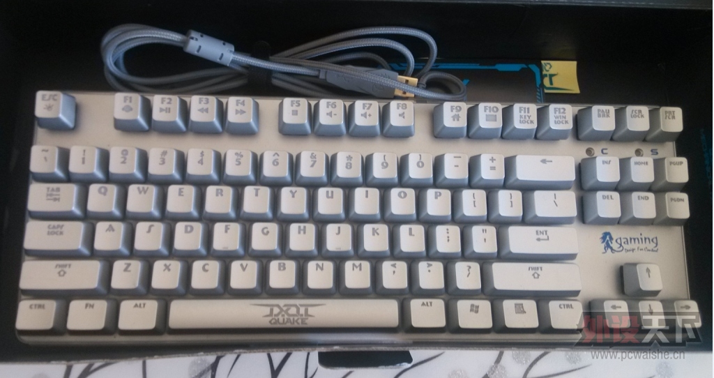 �����֡���������׹���ɫ���� ��͸����ñ �޿̼�ñ