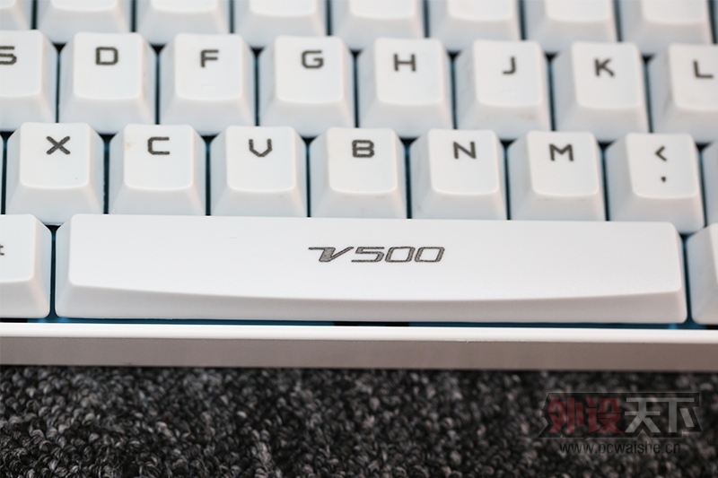 �۵��ʲ��͡����װ�V500��ɫ���е���̲���