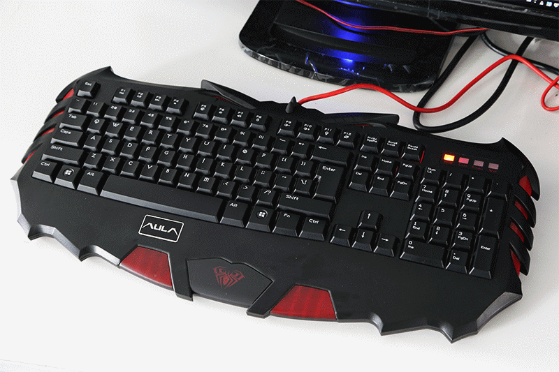 ȫ���׷� ���밵�ὣħ��Ϸ���������������Ϸ�����װ����