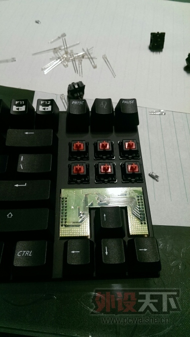 û¶