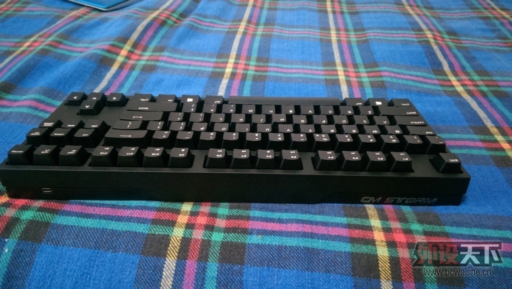 214955a2pu414ega5uup2u.jpg