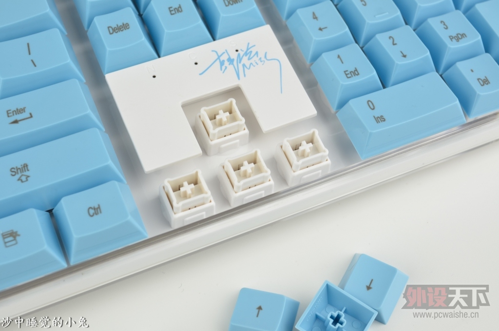 �����ջ�����͸�ӣ���Ĥ�е�Ū���� ���� I-ROCKS IK6 MISS����Ϸ���̿�������
