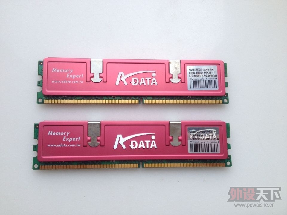 �����������պ��� DDR2 800 1G�ڴ���������