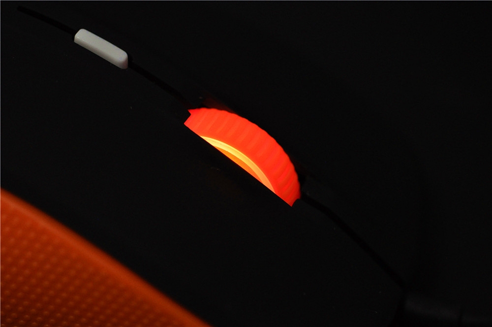һĨɫķ顪СSteelSeriesFnaticսӰRival