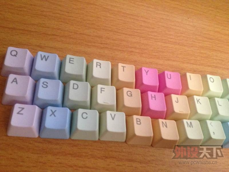 �����֡���kbc����pbt37+С���̻�ɫpbt