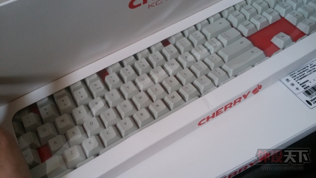 ����ԭ��KC 104B/W��ñ�� ������㸣�����Ǳ��Ӱ�����