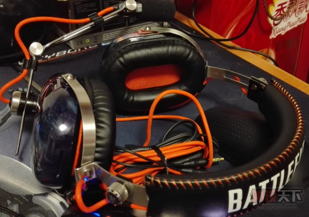 [����]550���� ��95�� RAZER ս��4 ����������
