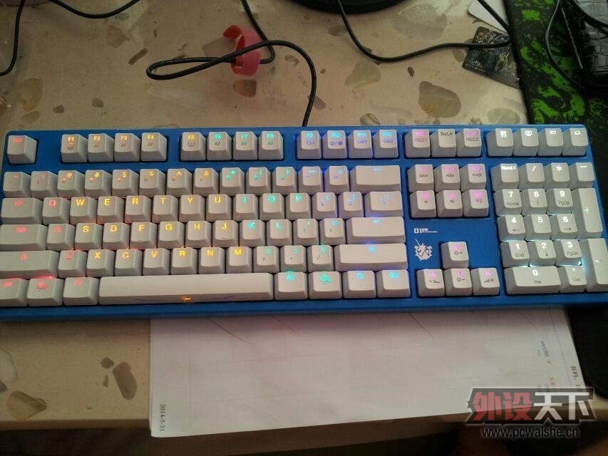 ���ɶ����������������ļ��̣� Ѽ��s3���ᣬ���� ����һ��poker2����