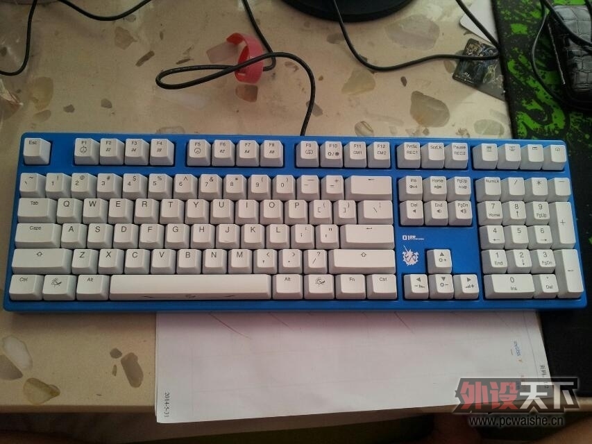 ���ɶ����������������ļ��̣� Ѽ��s3���ᣬ���� ����һ��poker2����