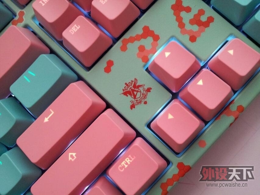 ���ɶ����������������ļ��̣� Ѽ��s3���ᣬ���� ����һ��poker2����