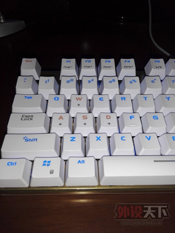 ��10P���ܾ��������ɫ�ļ��̺�Ư����Ư��