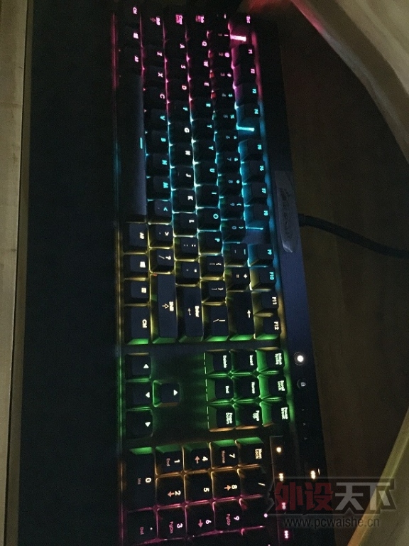 ���Ϻ����Ϻ������潻��һ�Ѻ�����K70 RGB ����