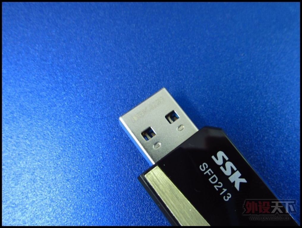 �ٶ���λ��-����USB3,0�����̺��