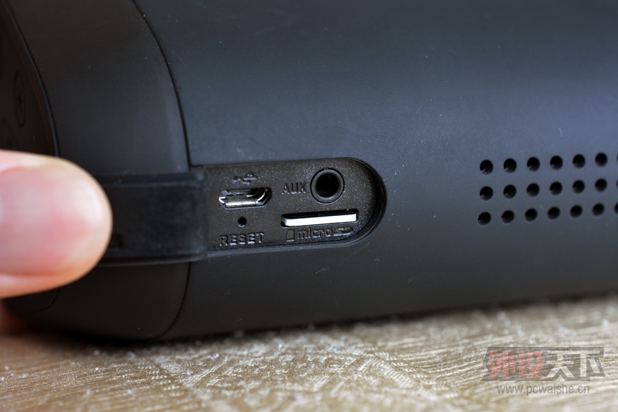 ��һ��������Ч��ֱ�棬���ٻ�Ӱ��JBL_ PULSE������������