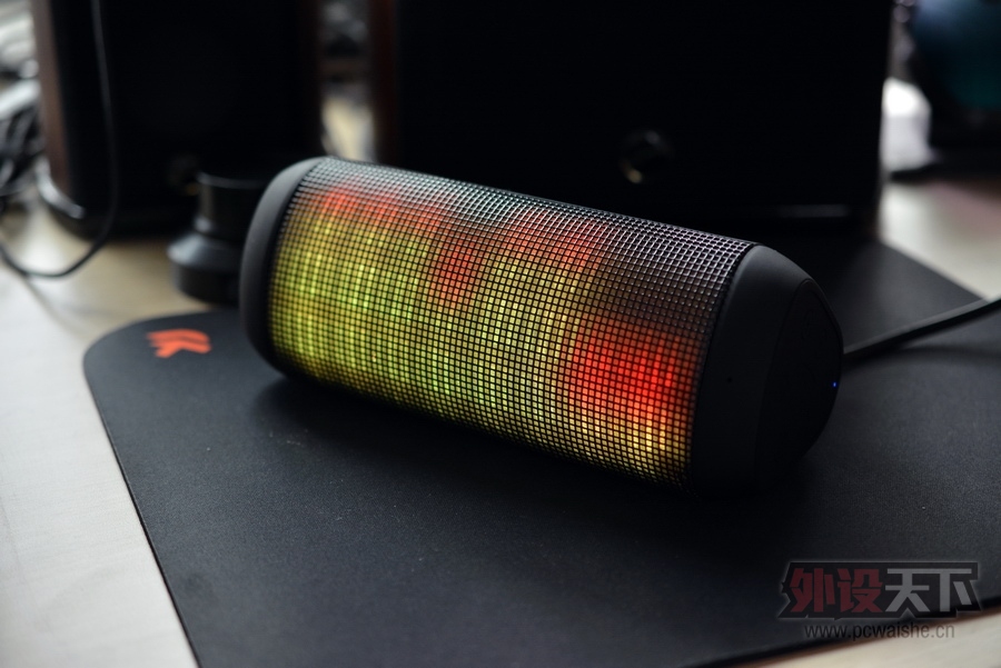 ��һ��������Ч��ֱ�棬���ٻ�Ӱ��JBL_ PULSE������������