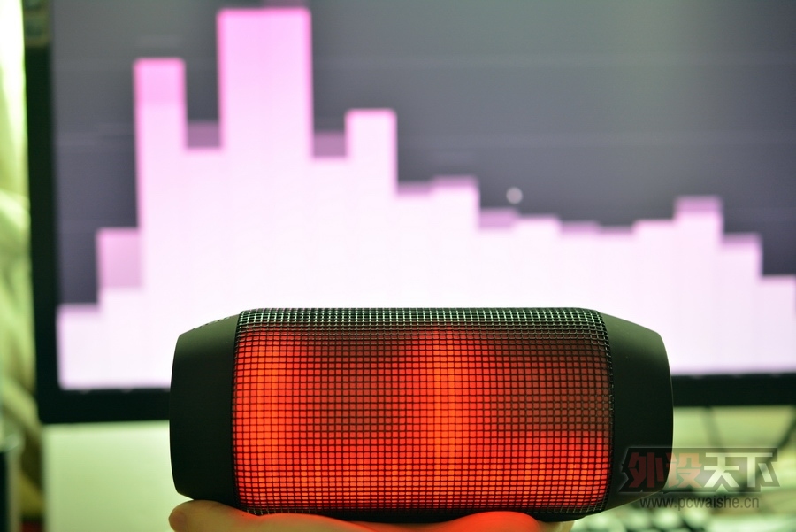 ��һ��������Ч��ֱ�棬���ٻ�Ӱ��JBL_ PULSE������������