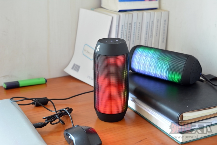 ��һ��������Ч��ֱ�棬���ٻ�Ӱ��JBL_ PULSE������������