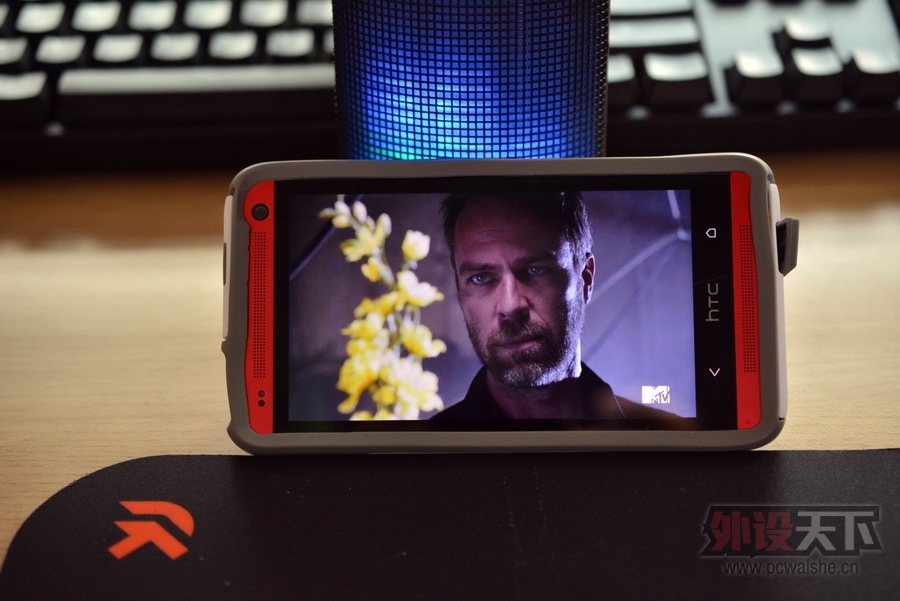 ��һ��������Ч��ֱ�棬���ٻ�Ӱ��JBL_ PULSE������������