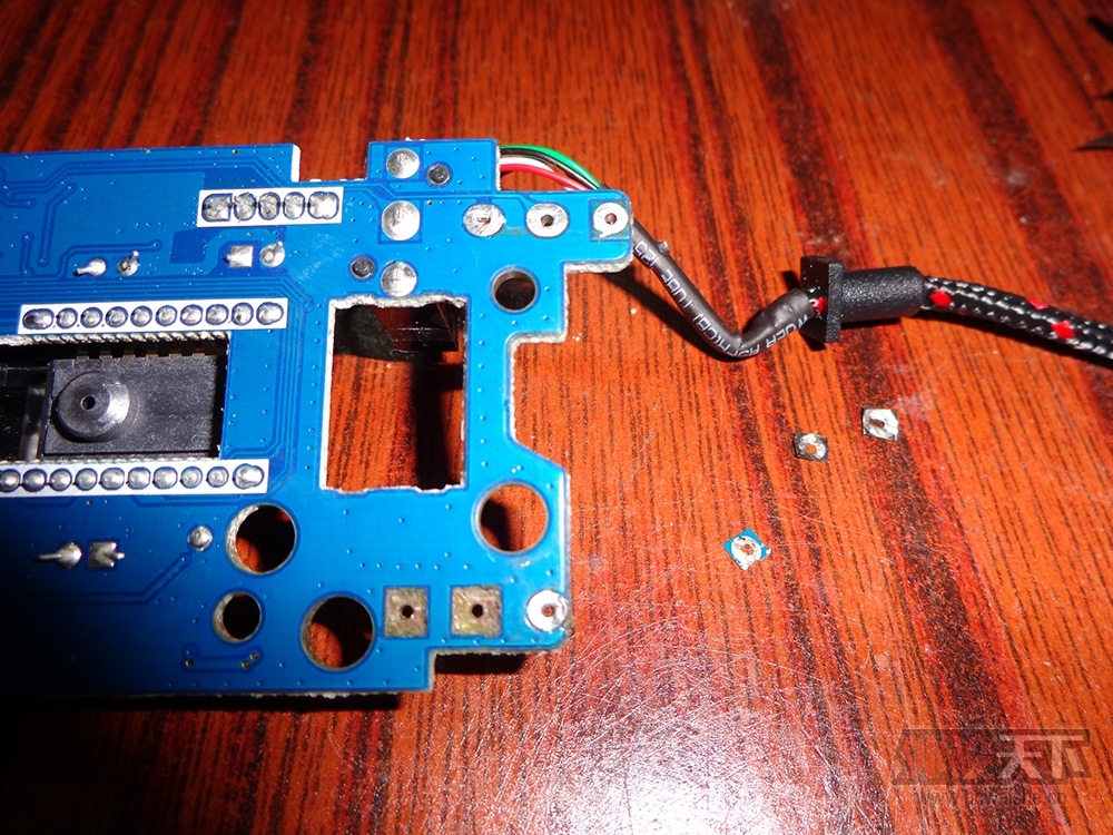 [���Լ�����] DIY����΢����ѧ-<�ռ�ƪ>֮����Kone Pure Military/�����