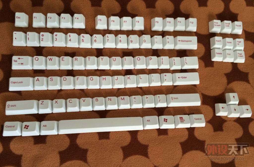 ���Ͼ���11.4�Ÿ��£����۶�����ȫ�׺쾯 ��ñ����  �ٺ�