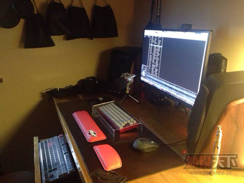 �ж�������