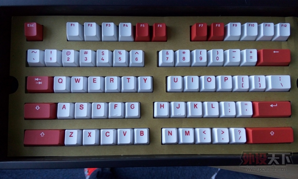 [�Ϻ�]��KBC 37�����ʲ�̣�KBT��ʽ��ɫ��