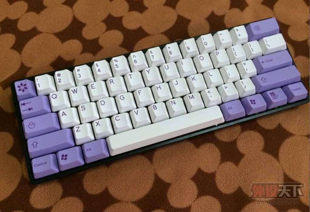 ���Ͼ���11.4�Ÿ��£����۶�����ȫ�׺쾯 ��ñ����  �ٺ�