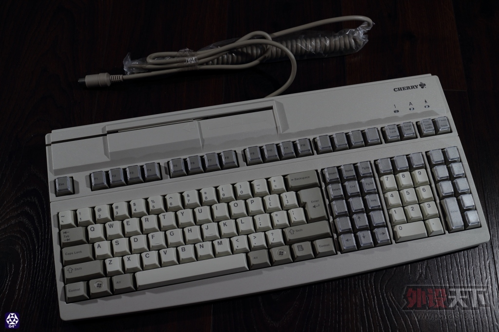 �����������8200��One