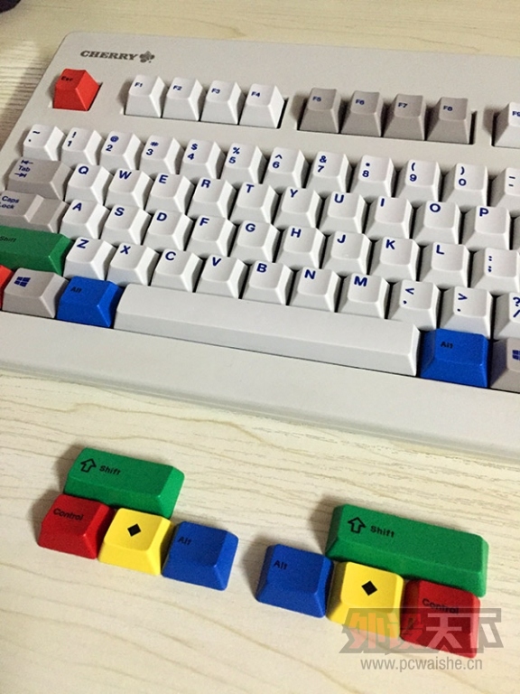���Ϻ�������SP RGBY��װ ȫ��