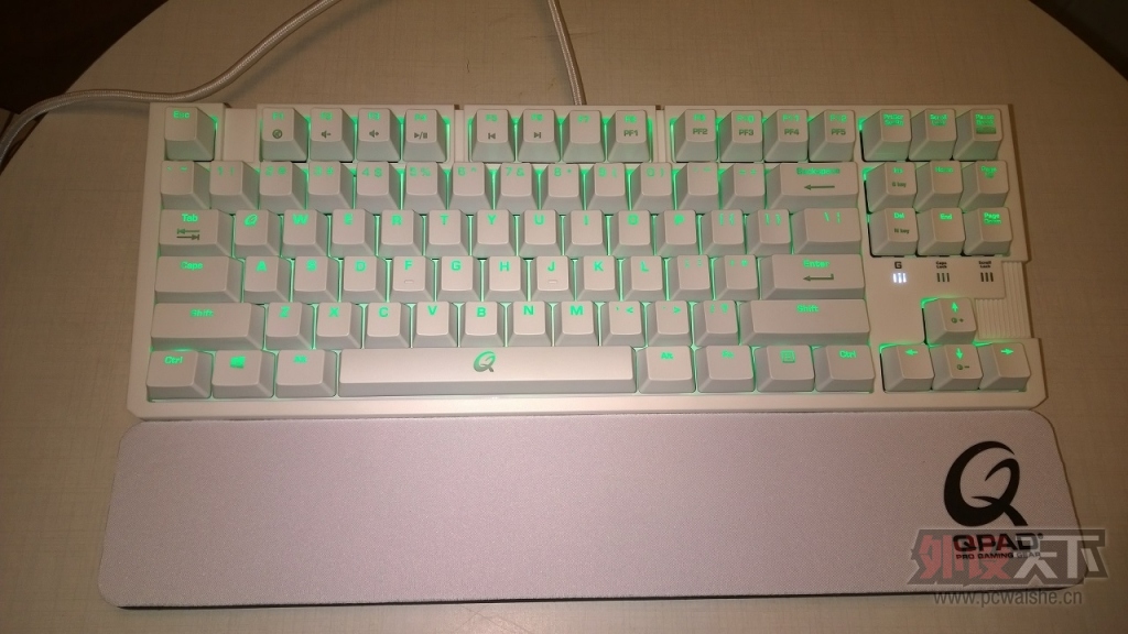 �ӵ����ֶ������ڷ�����QPAD MK-10��4��������ٶȣ��ӵ����о�399����ֵ���������