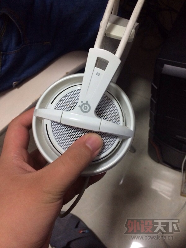 223214emm3idxm89b843hc.jpg