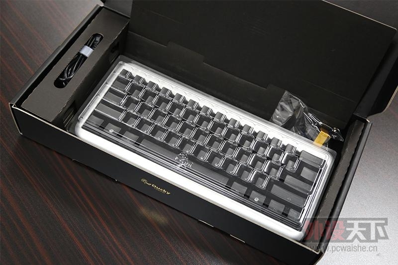 ħѼ Ducky Mini 61Լͻе̿