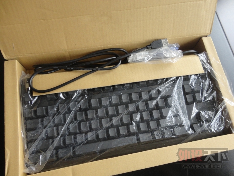 ��һ���ָС���noppoo108������VSrealforce87U�򵥶Ա�����