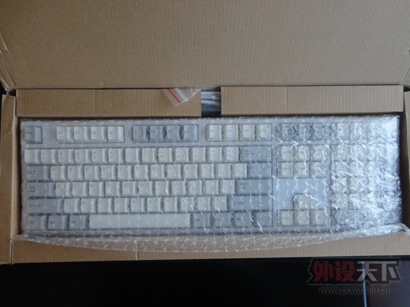 ��һ���ָС���noppoo108������VSrealforce87U�򵥶Ա�����
