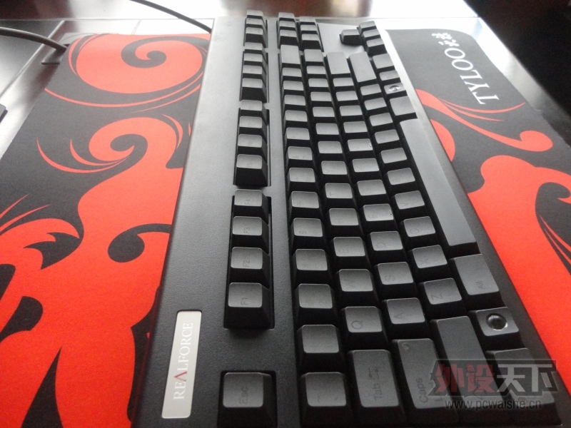 ��һ���ָС���noppoo108������VSrealforce87U�򵥶Ա�����
