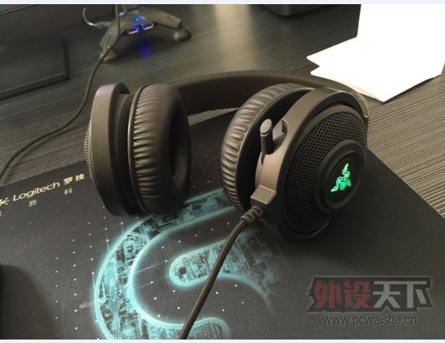 ��������Razer/���� ��������7.1 Kraken רҵ 9���� 400����