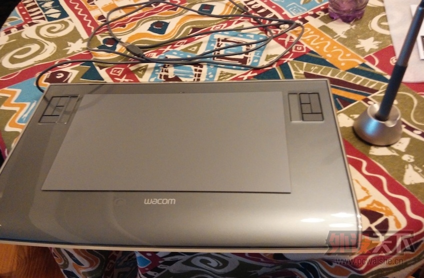 人λWACOM Ӱ3PTZ-631Wʣһױо 95