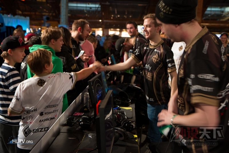 DreamHack 2014 NIP makeleleõ