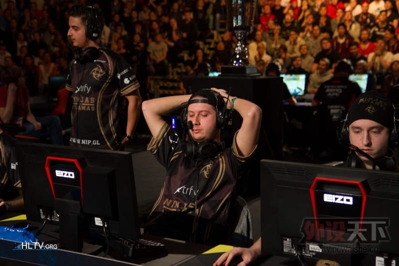 DreamHack 2014 NIP makeleleõ