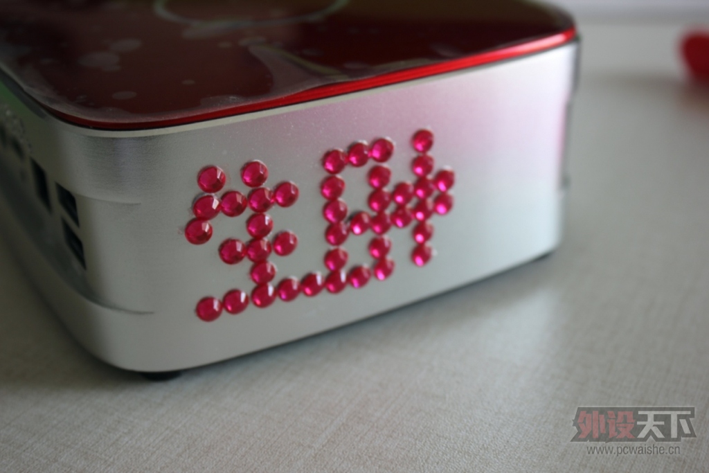 ��28P����Ů�ѵ�����������ִ����������� MINI PC��ֻΪ�Ժ󷸴��ٹ���̡�