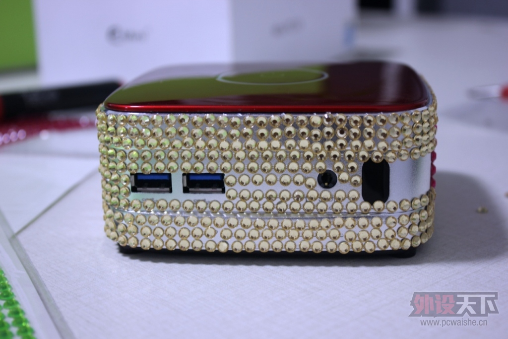 ��28P����Ů�ѵ�����������ִ����������� MINI PC��ֻΪ�Ժ󷸴��ٹ���̡�