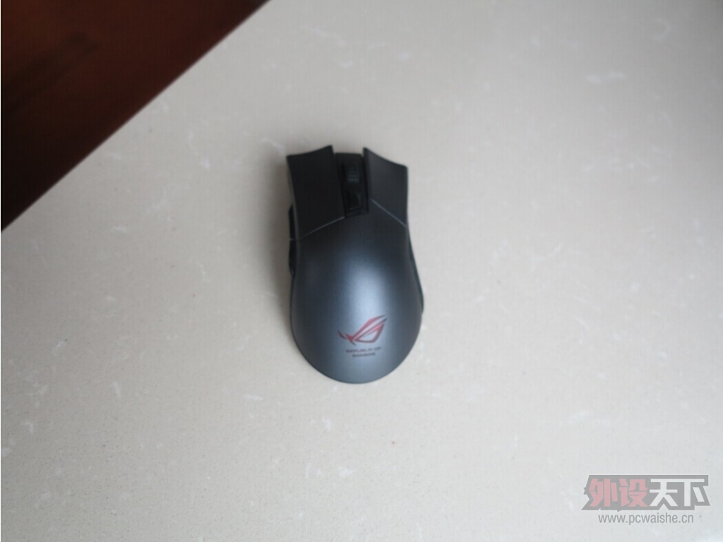 ROG GLADIUS�����С�⣬�ѵ���΢��������