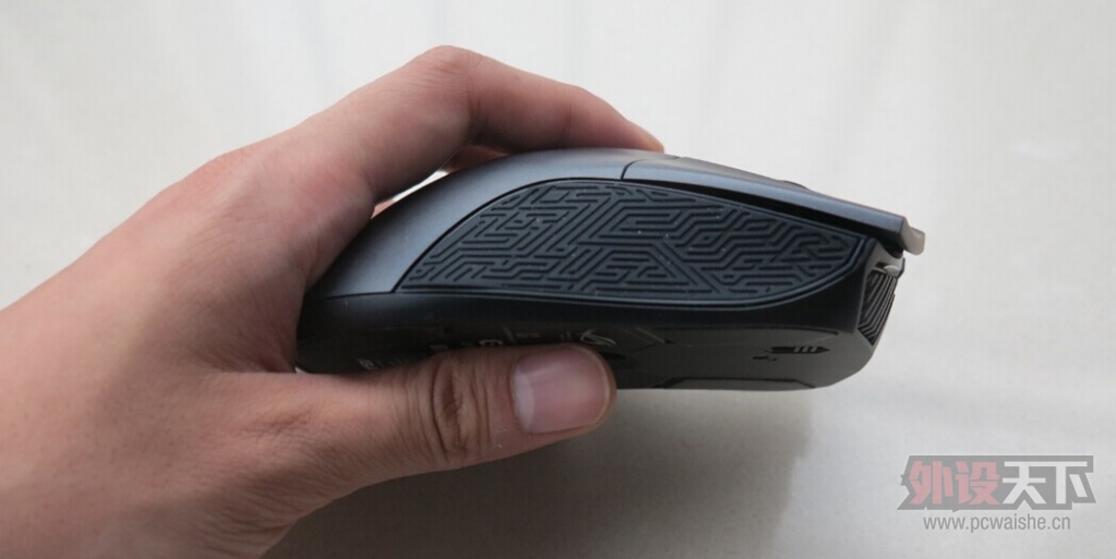 ROG GLADIUS�����С�⣬�ѵ���΢��������